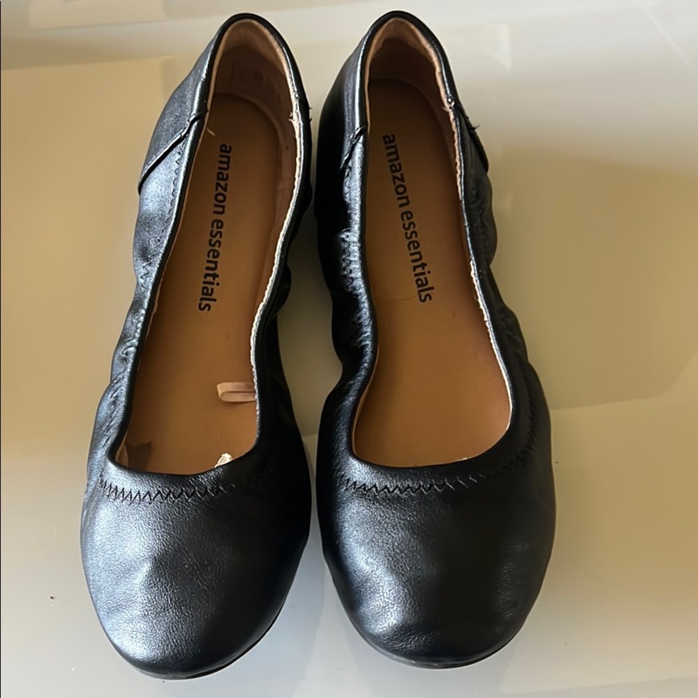 Amazon Essentials Black Flats Elegant Loafers